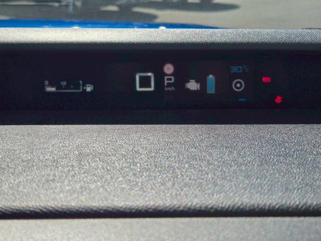 新型C3がやってきます　インテリア