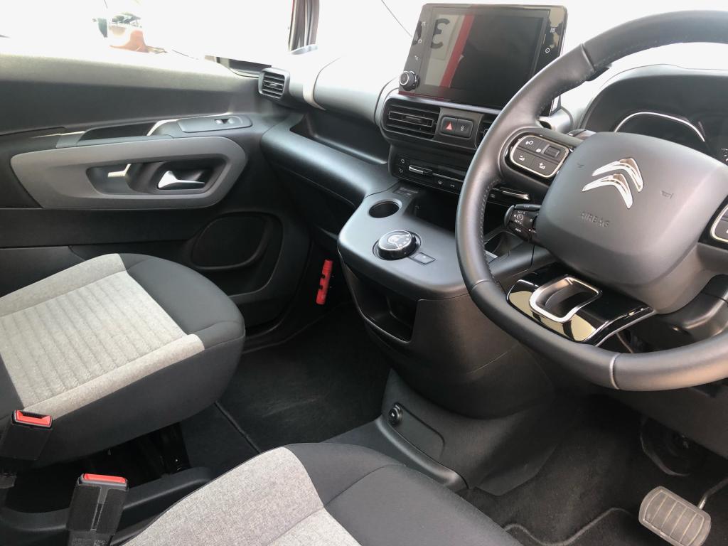【認定中古車】BERLINGO デビューエディション　インテリア