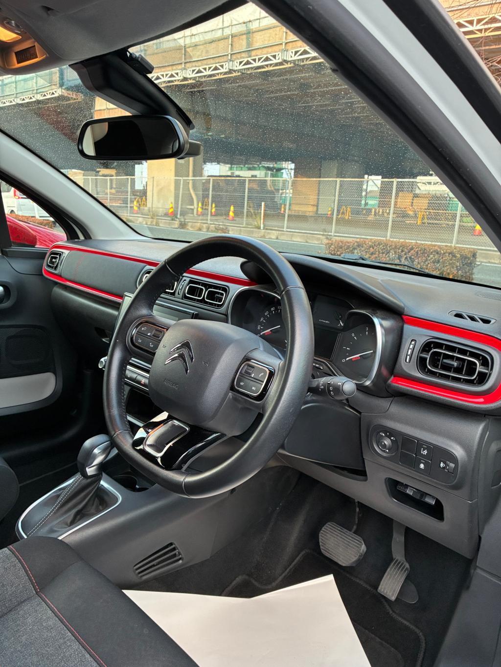 C3 認定中古車　インテリア