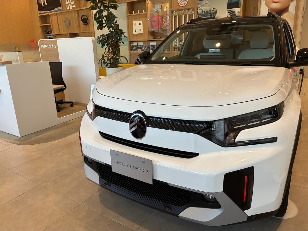 新型Ｃ３ＡＩＲＣＲＯＳＳ　エクステリア🚗